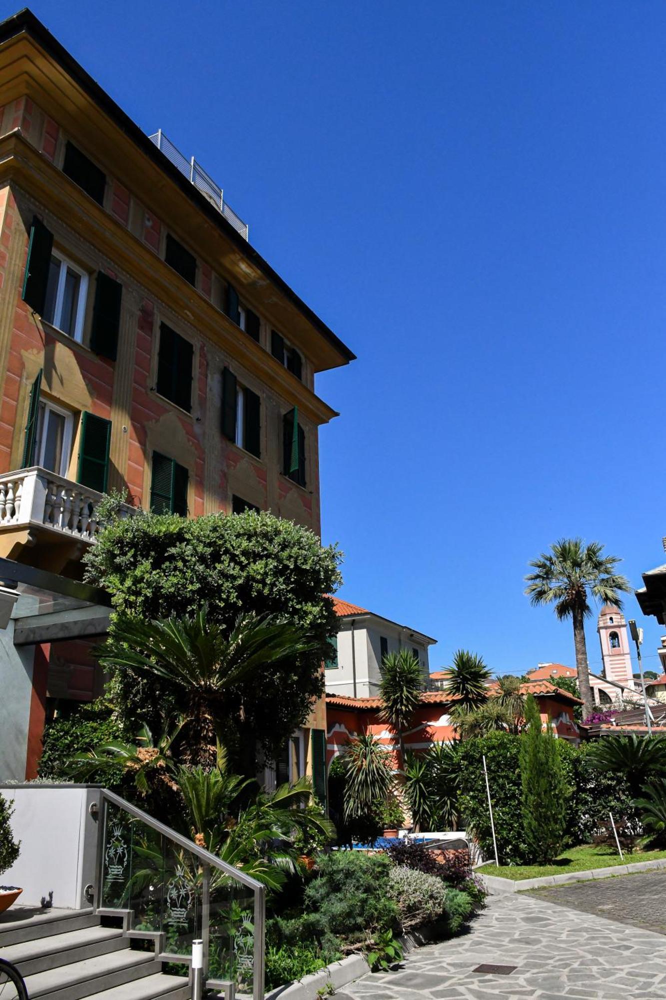 Hotel Le Palme Varazze Eksteriør billede